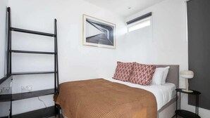 Unclassified image, 2 of 8, button - Apt - Sleeps 3 - 10min Walk Paddington/hyde Park (London)