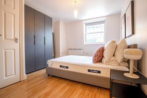 1 Schlafzimmer, Bügeleisen/Bügelbrett, kostenloses WLAN, Bettwäsche