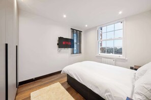 2 kamar tidur, Wi-Fi gratis, dan seprai linen