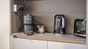Coffee and/or coffee maker - Apt - Sleeps 5 - London Zoo & Regent's Park Close (London)