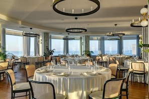 Restaurant - Holiday in orbi city (Batumi)