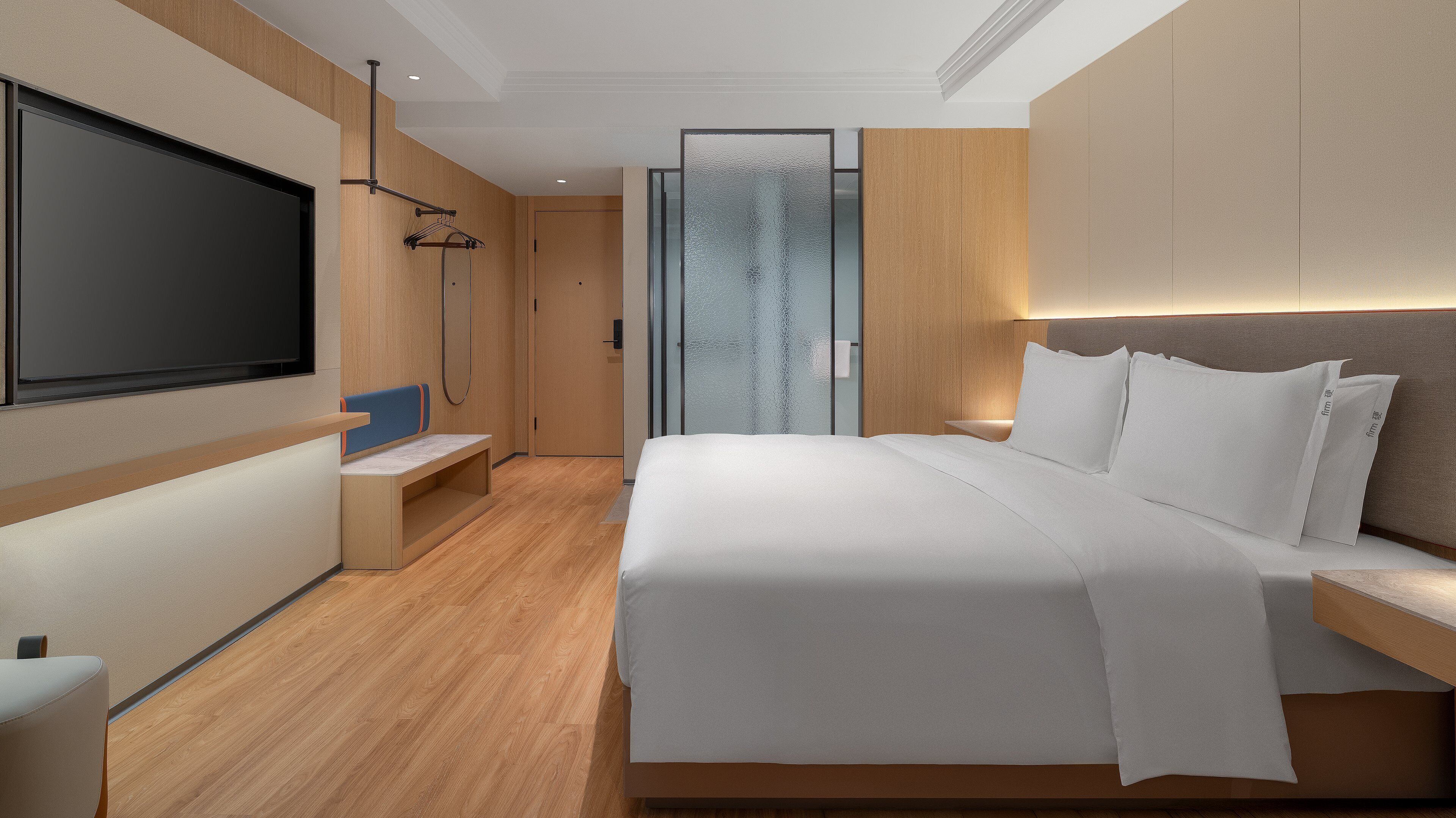 1 King Standard High Floor