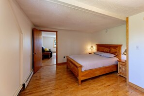 3 habitaciones, tabla de planchar con plancha y wifi gratis 