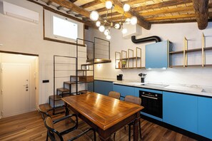 Apartment | Dining room - Rental in Rome Coronari Apartment (Rome)