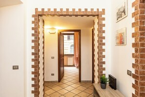 Living area - Rental in Rome Trastevere Home Apartment (Rome)