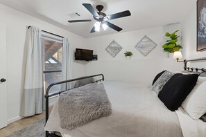 Condo, 1 King Bed with Sofa bed, Patio, Golf View (Branson Getaway Retreat)