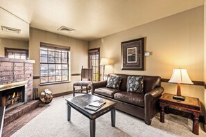 Smart-TV, peis, DVD-spiller og fotballspill