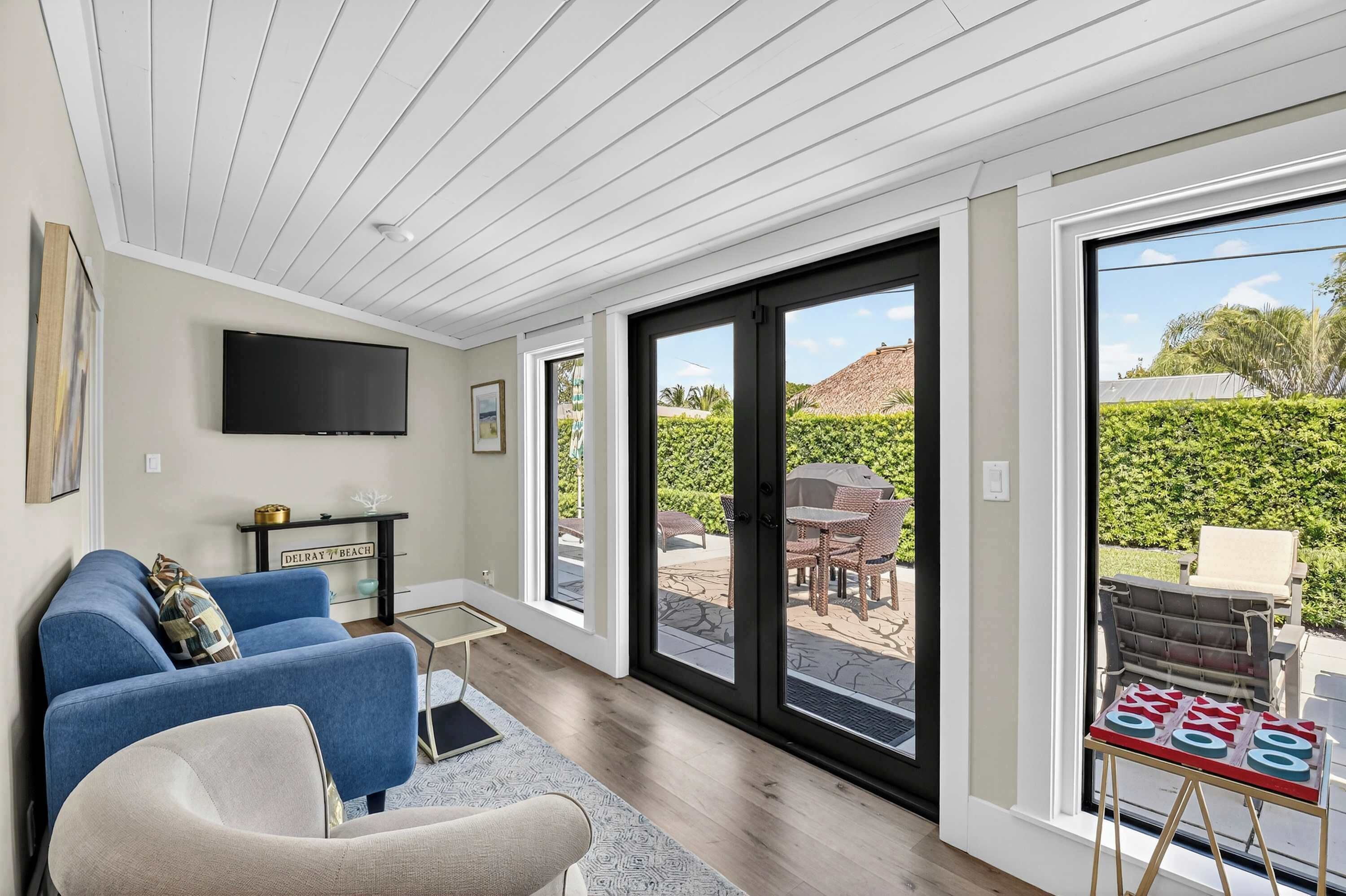 Nhà, nhiều giường, sân hiên, quang cảnh vườn (Highland Cottage) | Khu phòng khách