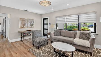 House, Multiple Beds, Patio, Garden View (Highland Cottage) | Living area