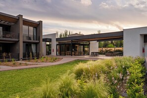 Exterior - Vistalba Hotel Aparts & Suites (Luján de Cuyo)