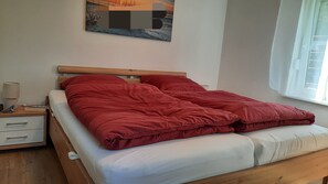 2 Schlafzimmer, Schreibtisch, WLAN, Bettwäsche