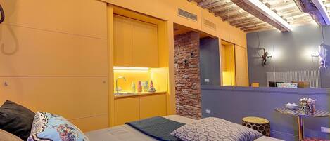 Classic Studio (Secondo piano) | Blackout drapes, iron/ironing board, free WiFi