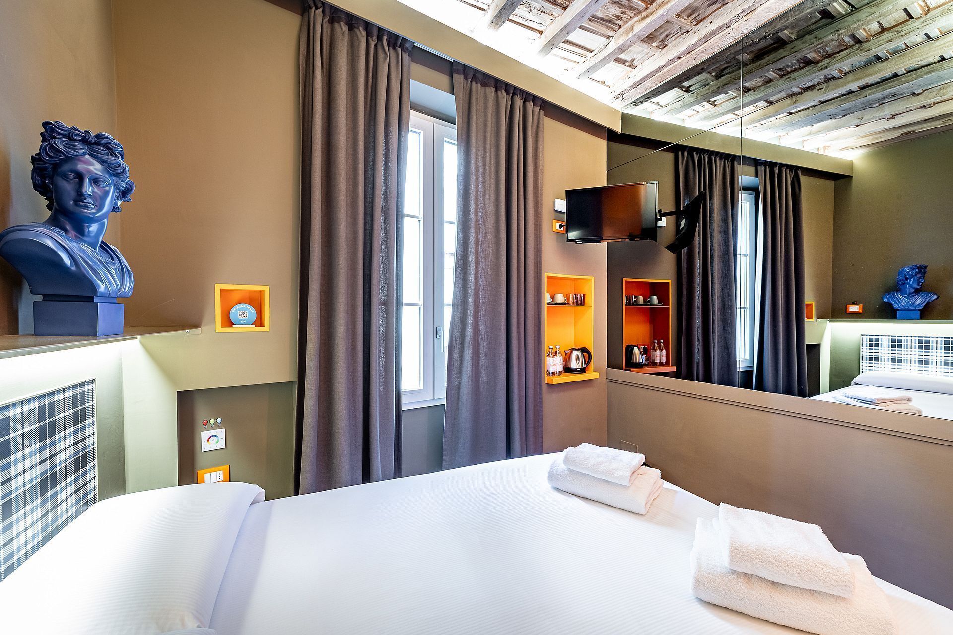 Basic Room (Terzo piano) | Blackout drapes, iron/ironing board, free WiFi