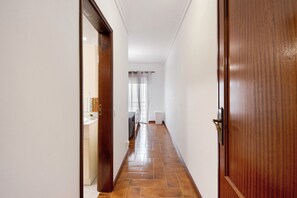 Interior - Apartment 'Barra Sol - Lighthouse On The Beach' with Shared Pool, Balcony and Wi-Fi (Praia da Barra)