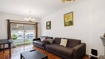 Televisie en een open haard