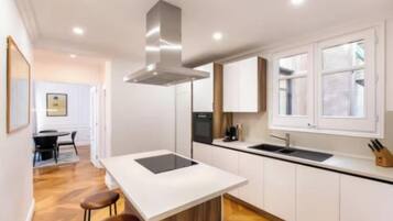 Fridge, microwave, oven, dishwasher