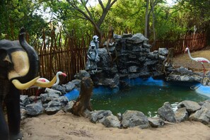 ด้านหน้าที่พัก