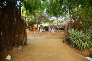 Front of property - Thumbaya Resort Yala (Tissamaharama)