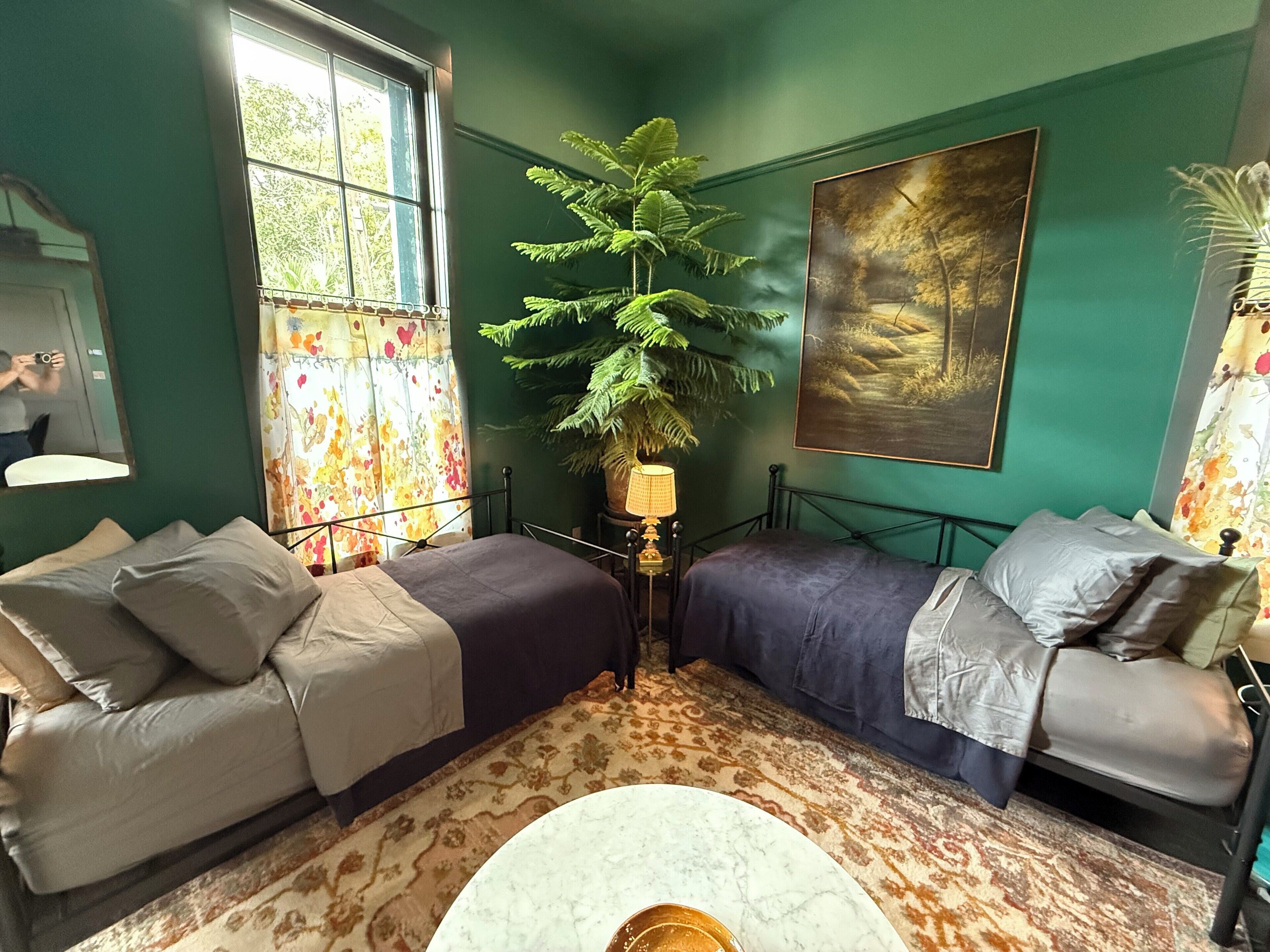 1 soverom, strykejern/-brett, wi-fi (inkludert) og sengetøy