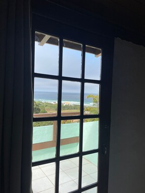 Free cribs/infant beds, rollaway beds, free WiFi, bed sheets