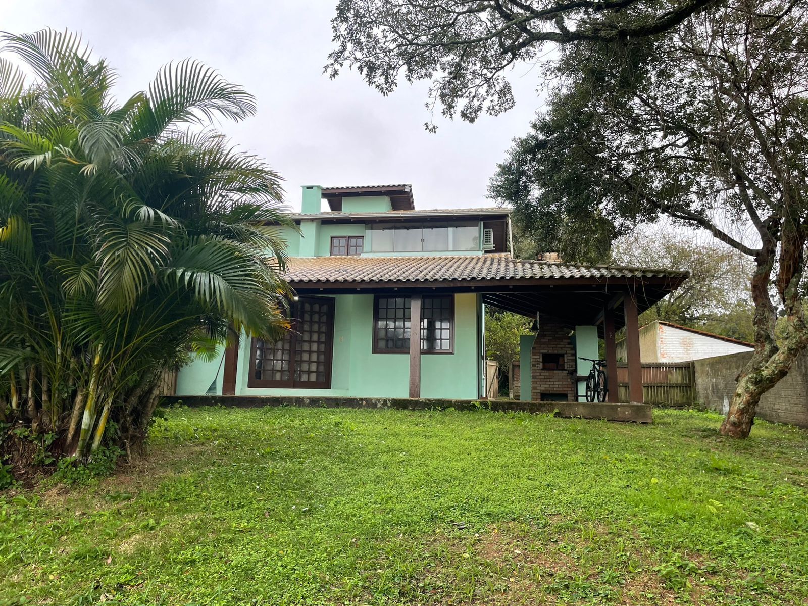 Free cots/infant beds, rollaway beds, free WiFi, bed sheets