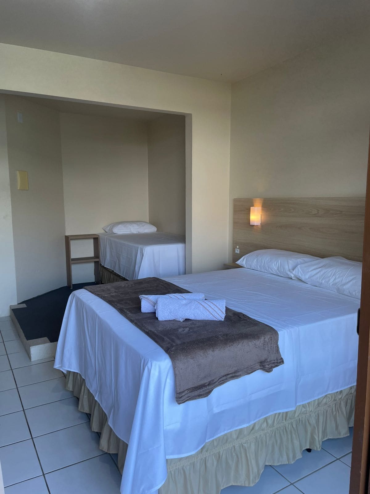 Free cots/infant beds, rollaway beds, free WiFi, bed sheets