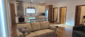 Pleasant 2-bd 1.5 ba townhome in Alpine