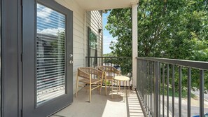 Property grounds - Landing | Chic 1BD, Clubhouse, Gym (San Antonio)