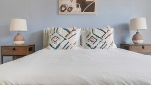 1 bedroom, desk, iron/ironing board, WiFi