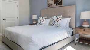 1 bedroom, desk, iron/ironing board, WiFi