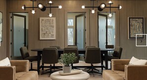 Interior - Landing | Modern 1BD, Clubhouse, Gym (Oakwood)