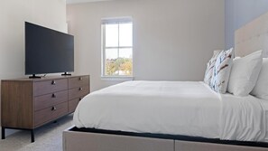 1 chambre, bureau, fer et planche à repasser, Wi-Fi