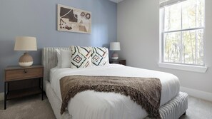 2 Schlafzimmer, Schreibtisch, Bügeleisen/Bügelbrett, WLAN