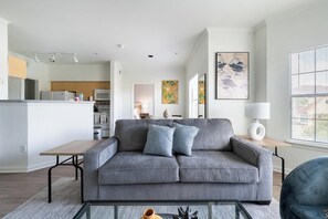 Living area - Landing | Chic 2BD, Gym (Corpus Christi)