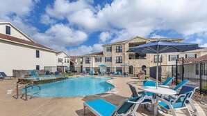 Pool - Landing | Spectacular 2BD, Gym (Corpus Christi)