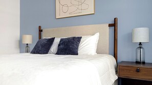 2 Schlafzimmer, Schreibtisch, Bügeleisen/Bügelbrett, WLAN