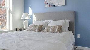 2 Schlafzimmer, Schreibtisch, Bügeleisen/Bügelbrett, WLAN