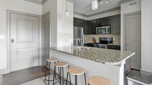 Private kitchen - Landing | Incredible 2BD, Pool, Gym (Houston)