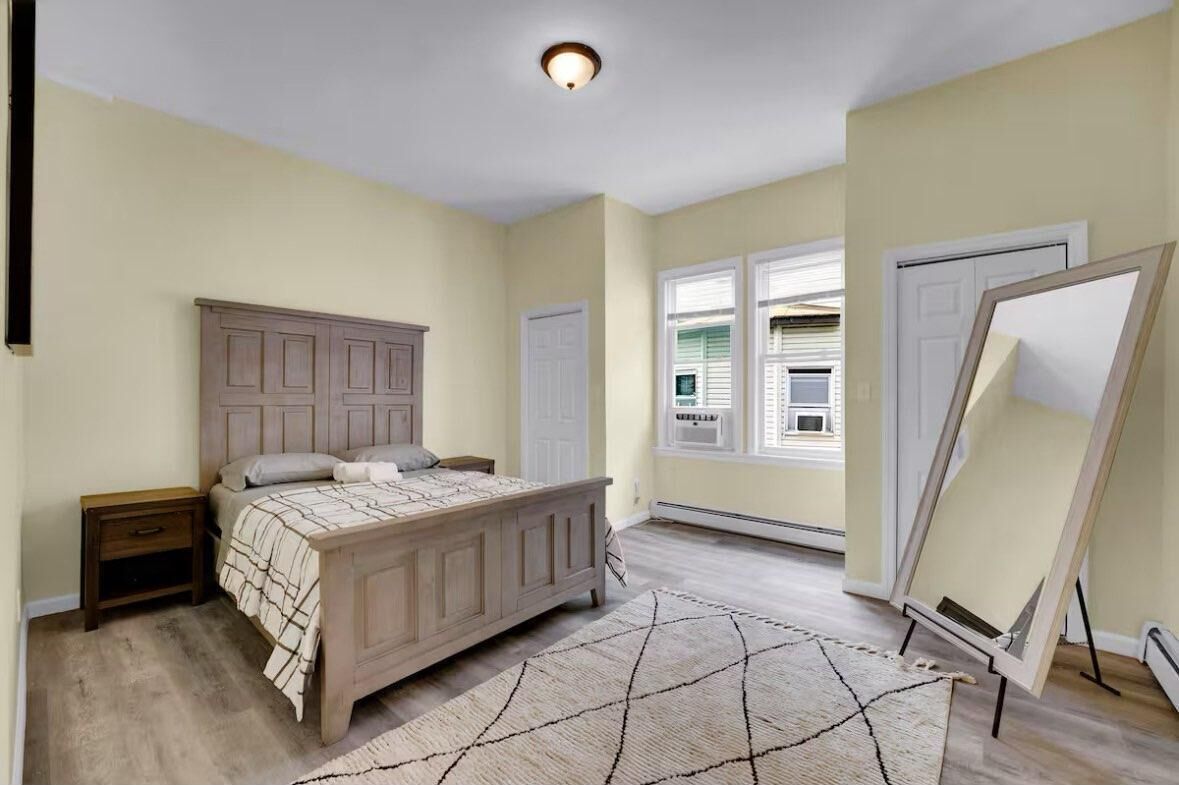 3 bedrooms, iron/ironing board, internet