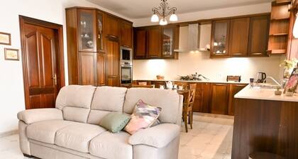 7 MEDITERRANEA VILLA