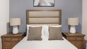 1 bedroom, desk, iron/ironing board, WiFi