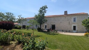 Exterior - Gîte les Bougrines - Marais Poitevin, South Vendée (Doix lès Fontaines)