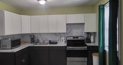 Delightful 3-bedroom apartment with AC/heat in Mount Vernon