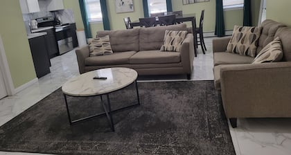 Delightful 3-bedroom apartment with AC/heat in Mount Vernon