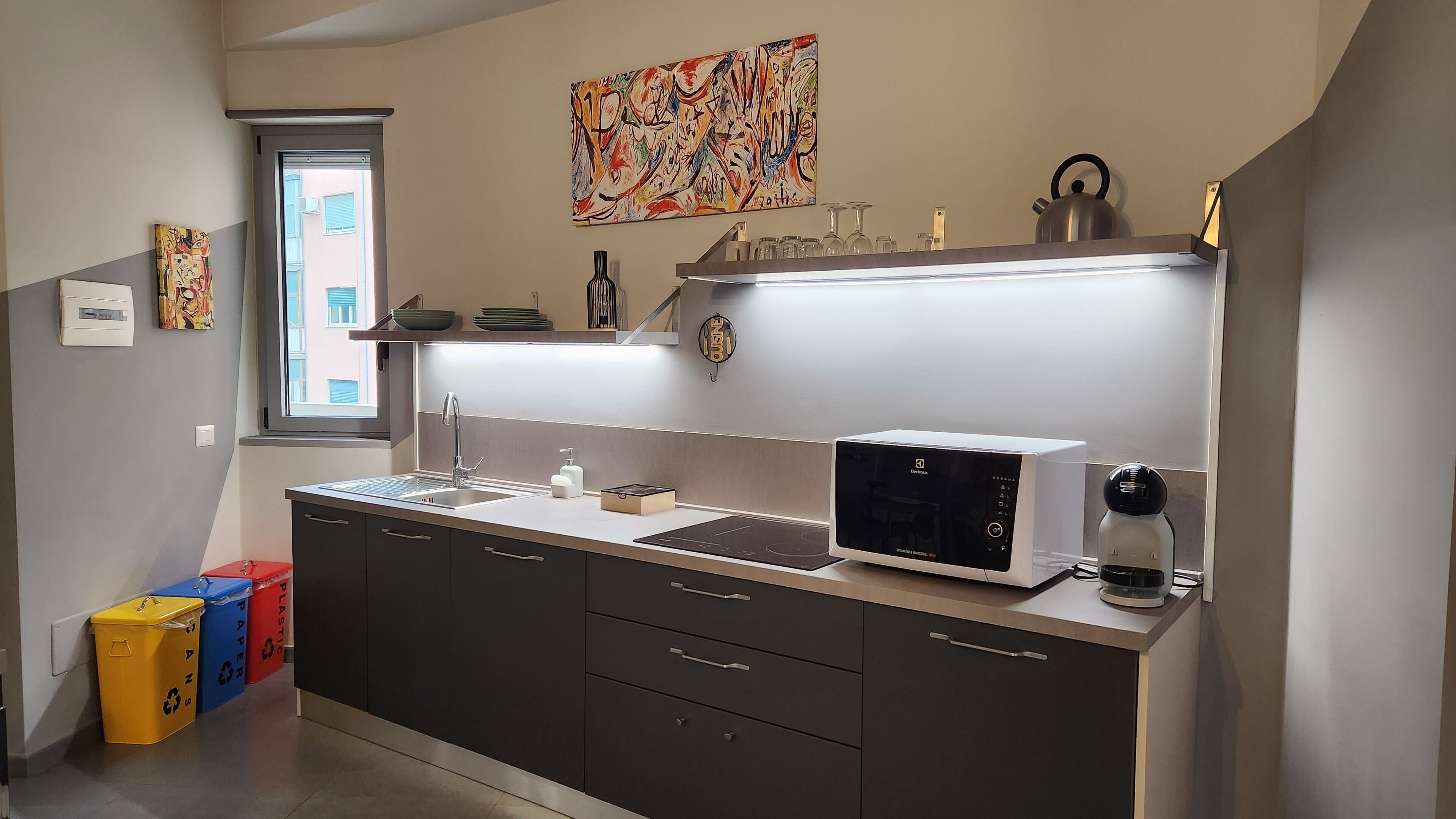 Studio | In-room safe, blackout drapes, soundproofing, iron/ironing board