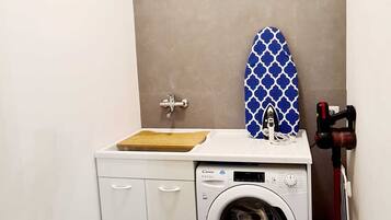Comfort Apartment | Laundry