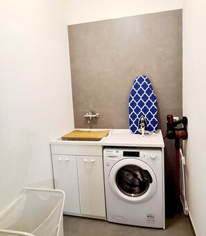 Comfort Apartment | Laundry