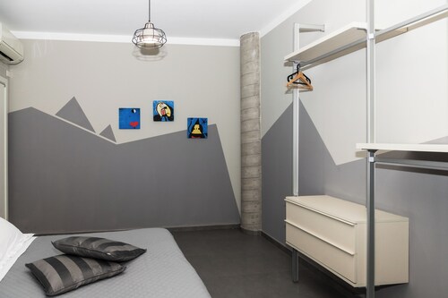 Etna Suite Design Apartments