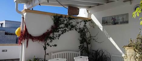 屋外ダイニングエリア