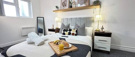 1 Schlafzimmer, Schreibtisch, Bügeleisen/Bügelbrett, kostenloses WLAN